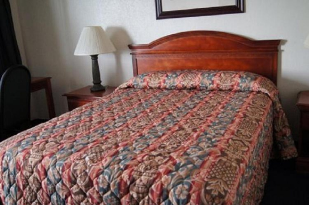 Budget Inn
